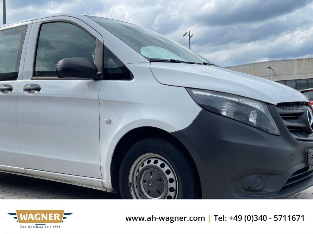 Mercedes-Benz Vito Tourer 111 CDI  9-Sitzer extralang BlueTEC