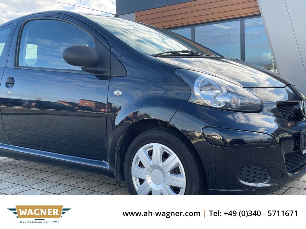 Toyota Aygo Basis Servolenkung Radio TÜV 05/2026